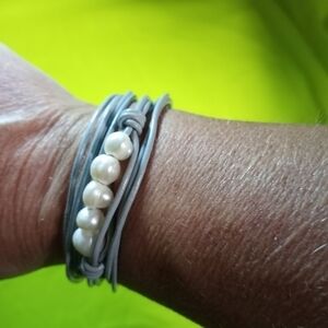 Grey leather cord pearl magnetic bracelet